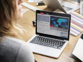 'IA' transforma consumo de notícias e desafia portais brasileiros (Foto: Freepik)