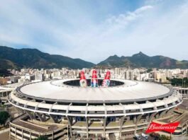 Budweiser realizou ação no Maracanã com balões de 36 metros de altura (Foto: Divulgação)