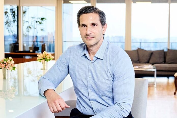 Grupo Globo anunciou o desligamento de Frederic Kachar em 15 de outubro de 2026 (Foto: Divulgação) Grupo Globo anunciou o desligamento de Frederic Kachar em 15 de outubro de 2026 (Foto: Divulgação)